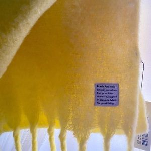 Frank And Oak yellow Scarf 🧣
